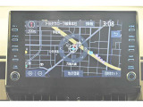 ディスプレイオーディオを装備。スマホとクルマをつなぐことで、これまでのナビに加えて、いろんなサービスが楽しめます。
