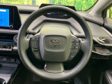 【純正革巻きステアリング】上質な革を使用することで、手にしっかり馴染みとても運転しやすいハンドルです♪