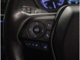 ハンドルから手を放さずに操作出来ますので、安全運転にもつながりますね