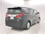 沢山乗れるのがこの車の魅力!2台で移動しないと・・・なんて時もこの車なら1台で!大活躍です♪