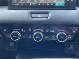 【 オートエアコン 】車内温度を感知して自動で温度調整をしてくれるのでいつでも快適な車内空間を創り上げます!//