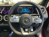 握りやすいハンドルの形状をしておりますので、お客様の運転をサポートしてくれます!