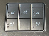 【シートベンチレーション】夏場は涼しい風でお尻や背中の熱やムレを防ぎ、冬はエアコンよりも早く温まってポカポカに!レザーシートにうれしい装備で、季節を問わず快適に過ごせます。