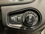 オートヘッドライト操作ダイヤル