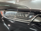LEDヘッドライトは、点灯の瞬間から最大光量を発揮し、突然暗くなるトンネルなどでの安定感を高めます。