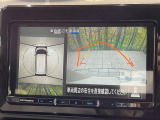 【アラウンドビューモニター】専用のカメラにより、上から見下ろしたような視点で360度クルマの周囲を確認することができます☆死角部分も確認しやすく、狭い場所での切り返しや駐車もスムーズに行えます。