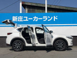 走りにこだわりながら、収納力も持ち合わせた快速ステーションワゴン!