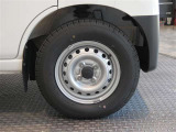 R8年式夏タイヤ145/80R12 80/78N LTダンロップ製です。