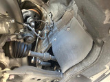 お車を安心してお乗りいただく為には、足回りの定期点検が欠かせません。サービスサポート(有償保証)では無料点検もご提供しており、安心のカーライフをお過ごしいただけるサポート体制が整っています。