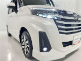 フォグランプ装着車です。暗い夜道の車両前方を明るく照らします