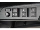 スイッチ一つで窓を開け閉めできるパワーウィンドウスイッチです。