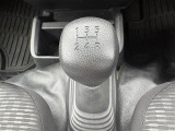 【シフトレバー】シフトの操作がしやすく快適なドライブを楽しんでいただけます!