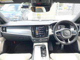 V90 B6 Rデザイン入庫いたしました♪ボルボステーションワゴンのフラッグシップモデル!プレミアムサウンドのB&Wにマッサージ機能付きシートの組み合わせ♪ドライブが快適な1台です!