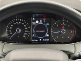 【メーターまわり】ドライバーから見やすい位置にあって安全運転に寄与します。マルチインフォメーションディスプレイでは、クルマに関するたくさんの情報を確認可能。