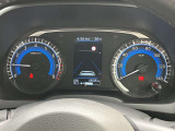 視認性の良いシンプルなメーターです。運転しやすく、取り回しの良いコンパクトカーはいかがですか?