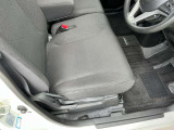 シートリフターつきなので適切な姿勢で運転できます!