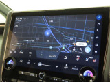 メーカー装着のディスプレイオーディオを装備しております。