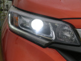 切れにくく明るい!LEDヘッドライト装備