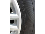 タイヤサイズは、155/65R14です。