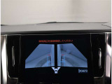 スマートキー付きです。スマートキーとは鍵を車に差し込まなくても、ドアノブを触ったりするだけで、ドアロックを解錠できます。これが凄く便利なんですよ。