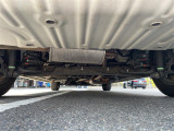 【下回り】目立つ錆や腐食もなくきれいな状態です!もちろん納車前には法定点検を実施致します!//