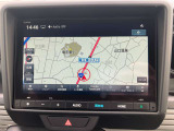 メモリーナビ装備、最近の主流がHDDからメモリーナビになってきてます。フラッシュメモリーは、処理や検索スピードでHDDを上回ります。耐久性も増しますので、故障の心配も少ないです。