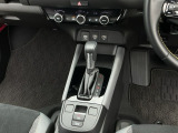 電子パーキング装着車!!ブレーキホールド機能付きで、信号待ちでも楽々です!!