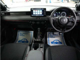 とても握りやすいステアリング!運転手の気持ちがそのまま伝わるかのような反応をしてくれます!小物入れや各ボタンの配置にこだわり、とても使いやすいです !視認性も良好なのでロングドライブもお任せ下さい!