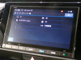 Bluetooth、AM、FM、AUX、スマートフォン接続ができます。