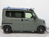 全長339cm、幅147cm、高さ196cmのお車になります。
