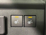 寒い日のドライブを快適にする運転席&助手席シートヒーターが付いてます。アクセサリーソケット(12V/120W)も装備されています。