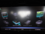 AM、FMラジオ、SDカード再生、CDDVD再生、交通情報、Bluetooth装備しています♪