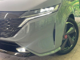 【LEDヘッドライト】悪天候や夜間走行時も良好な視界を確保し安心して運転できる高輝度LEDヘッドライトを装備!点灯速度が早く、消費電力も抑えられています。