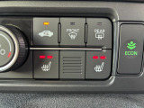 前席に寒い日も身体を温め快適なドライブをサポートしてくれるシートヒーターを装備しています。