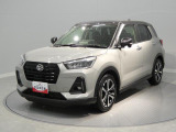 冬道の安心感が嬉しい4WD車です。エンジンスターターやパノラマモニター、ドラレコなど嬉しい装備が満載。これから一緒に思い出を作れる相棒です。
