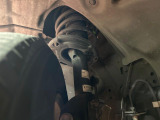 お車を安心してお乗りいただく為には、足回りの定期点検が欠かせません。サービスサポート(有償保証)では無料点検もご提供しており、安心のカーライフをお過ごしいただけるサポート体制が整っています。