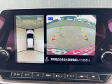 空の上から見下ろすような視点で駐車が出来る「アラウンドビューモニター」が表示されますので、駐車が苦手な方にも心強い味方になってくれるはずです♪