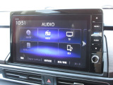ナビゲーションは純正10インチメモリーナビ(VXU-217DYi)を装着しております。AM、FM、CD、DVD再生、Bluetooth、音楽録音再生、フルセグTVがご使用いただけます。