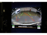 後退時にはナビ画面に後方の映像とアシストラインが表示されます!