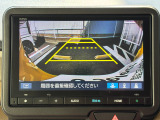 バックでの駐車が苦手な方や運転にあまり自信のない方でも後方の視界をしっかりサポート。安心して車庫入れが出来るバックカメラを装備しています!