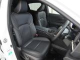 長時間の運転でも疲れにくいシートです。
