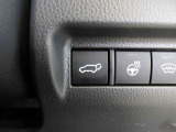 【レーダークルーズコントロール】はミリ波レーダーセンサーからの情報により先行車を認識。アクセルに足をかけることなく、設定した車間距離を保ちながら追従走行してくれます