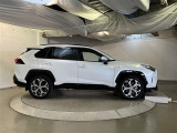 当社でご購入頂いた全ての車両はご納車前、エンジンオイル交換・ワイパーゴム・ブレーキ点検・調整・その他確認の上ご納車いたします。