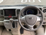 運転席は明るく、視界も良好で快適な運転を実現致します。また、小回りがきくので、細い道も楽々です。