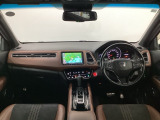 【前方視界】開放的な前方視界!運転がしやすく疲れにくいです♪窓が大きく、見通しがとっても良いおクルマですよ♪