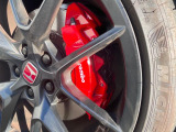 【ブレンボ製キャリパー】ハイパワー車両には強力なブレーキが必須!世界のスーパーカーにも採用されるイタリアの高級メーカー「ブレンボ」を装着!色鮮やかなキャリパーがスポーティな印象を引き立てます♪