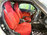 運転席シート廻りは使用感も少なく、良好な状態となっています。丁寧に使われていたことがよくわかりますね。