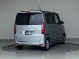 バックカメラが付いているのでバックでの車庫入れも安心です。