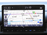 ★地図画面★地図上の文字や記号など細かい表示も鮮明に映し出します。また、スマートフォンのような操作が可能なタッチパネルを採用し、ボタンを探すことなく直感的に操作できます!