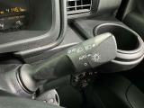【オートライト】車外の明るさに応じて自動的にライトの点灯・消灯をしてくれます